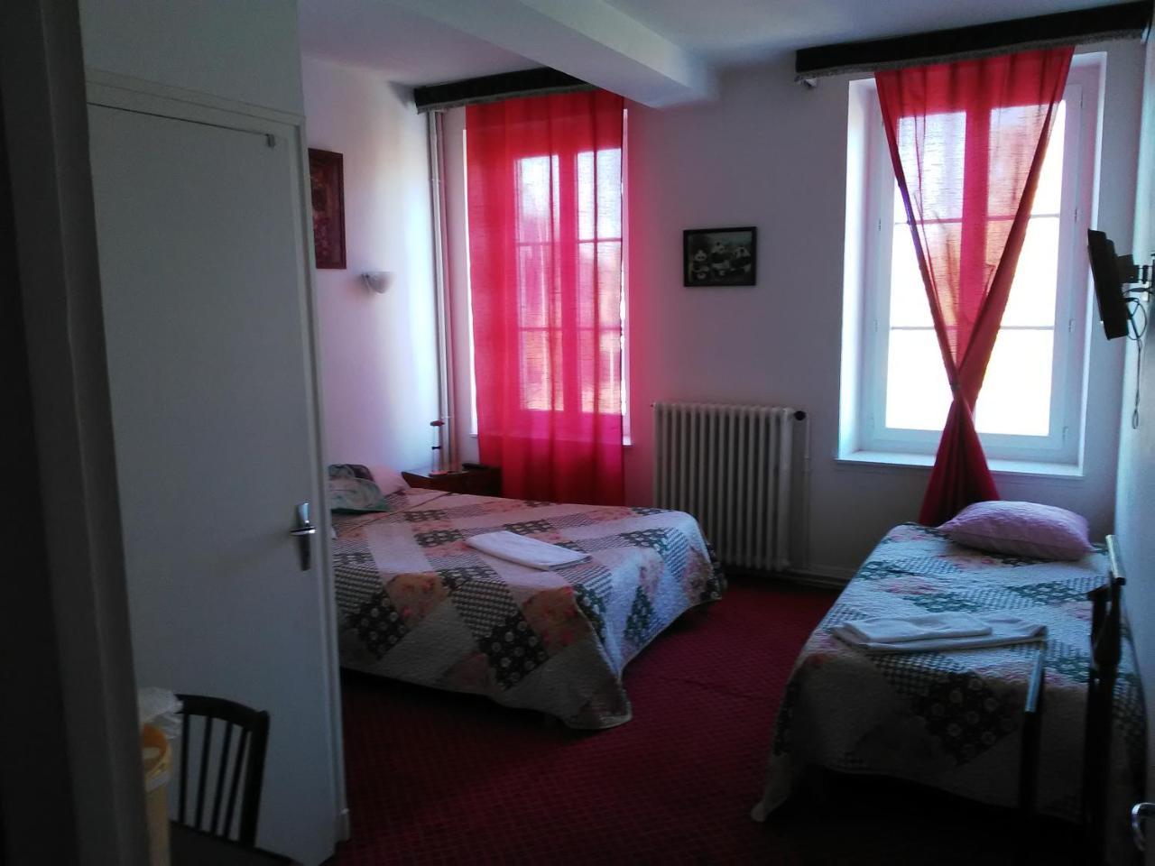 Le Relais De La Marche Otel Aigurande Dış mekan fotoğraf